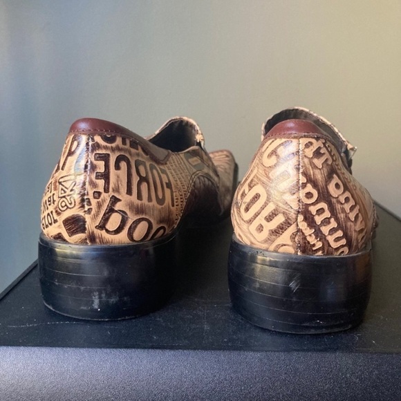 Zota | Taupe Patchwork Newspaper Design Leather Low Heel Slip On Dress Shoes - Picture 4 of 9